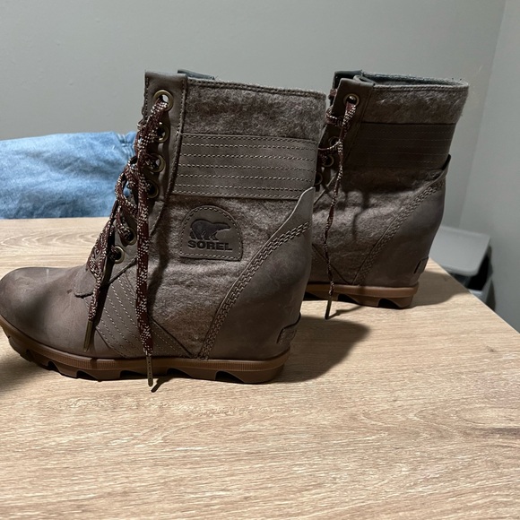 Sorel Lexie Wedge Boot - Picture 4 of 7
